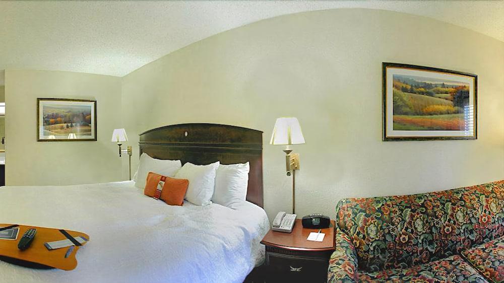 Hampton Inn Dalton Exterior photo