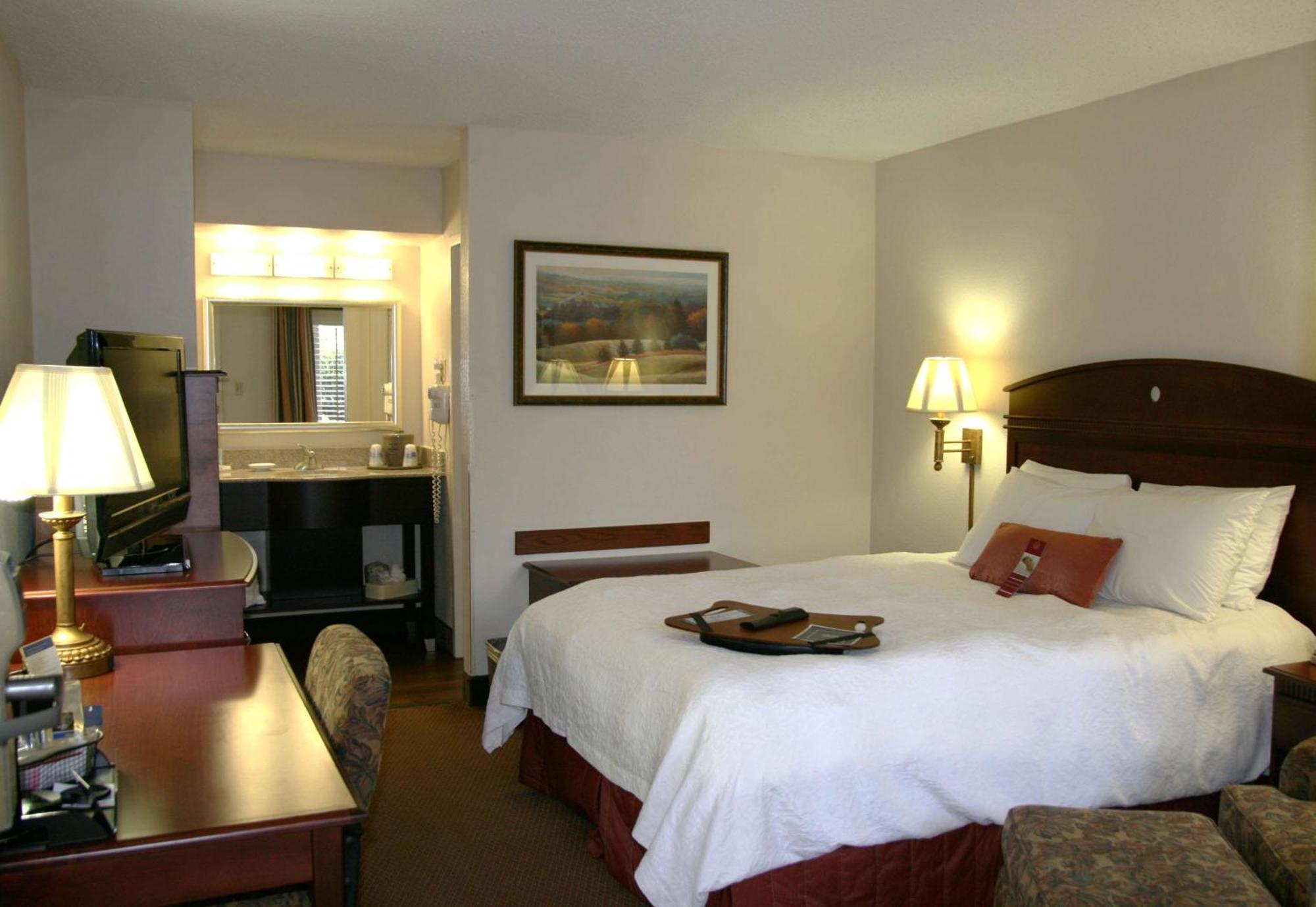 Hampton Inn Dalton Exterior photo