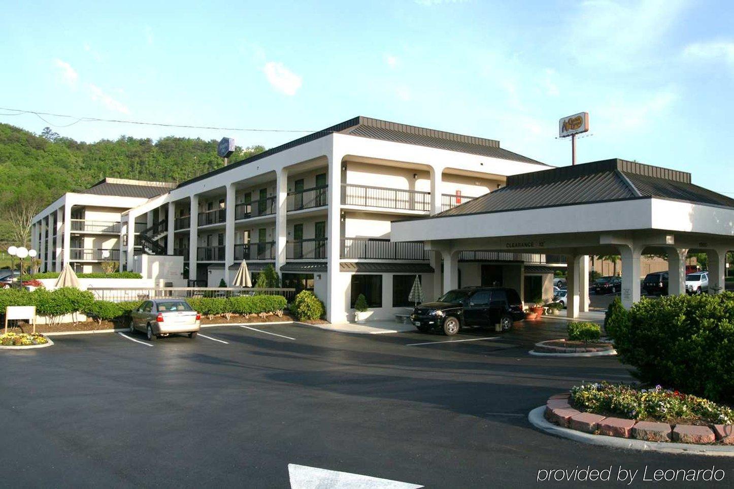 Hampton Inn Dalton Exterior photo