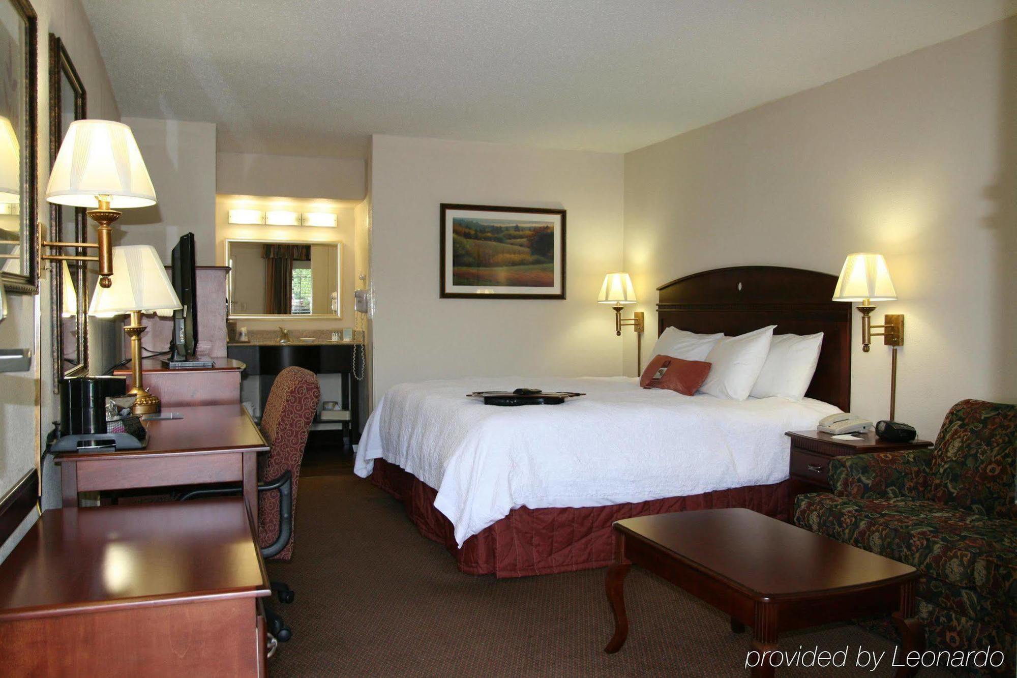 Hampton Inn Dalton Exterior photo