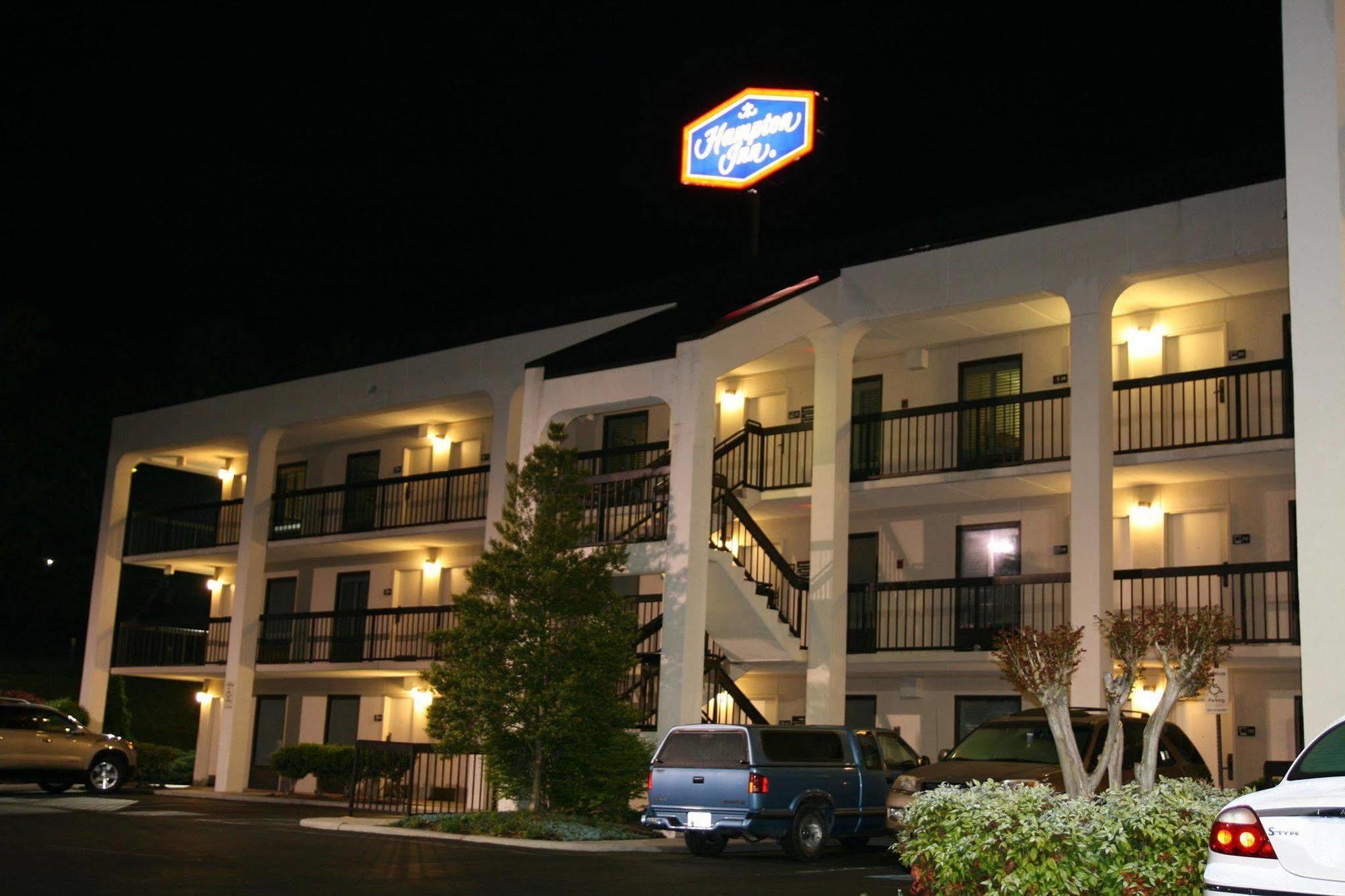 Hampton Inn Dalton Exterior photo