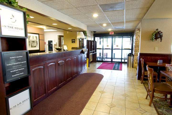 Hampton Inn Dalton Interior photo